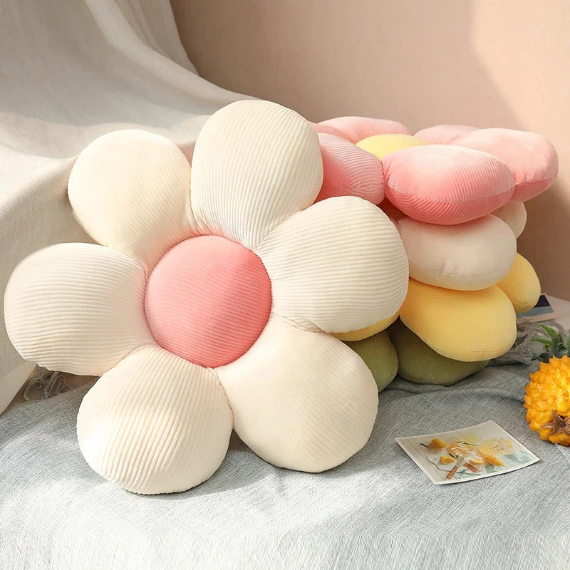 Coussin en forme de fleur – Velours rose, élément décoratif pour salon ou chambre