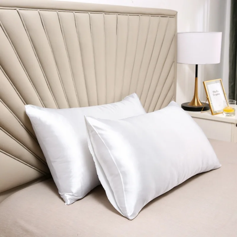 Housse de Coussin en Soie – Hypoallergénique, Douce et Respirante pour Peau Sensible et Expérience de Sommeil de Luxe