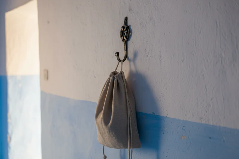 Perchero Marroquí de Hierro Forjado Artesanal – Chefchaouen