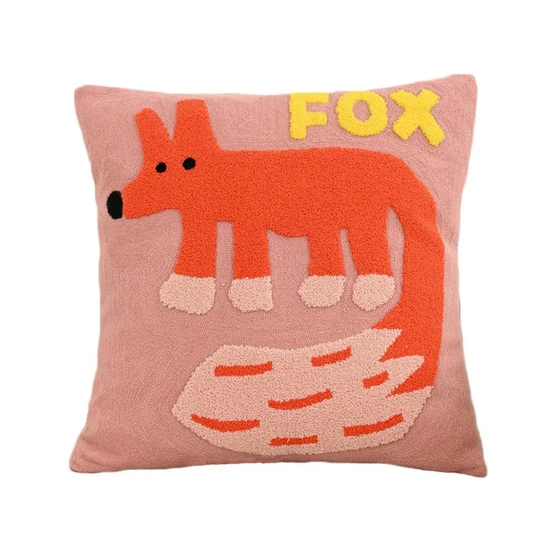 Decorative pillowcase with animal embroidery
