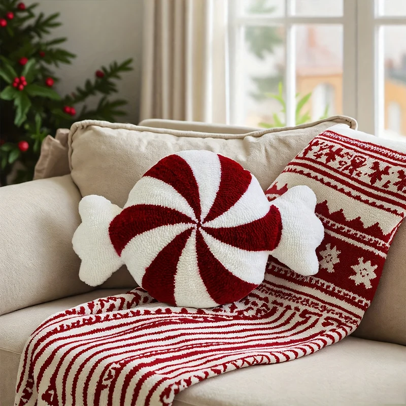 Polar Holiday Pillowcase Embroidered with Christmas Motif