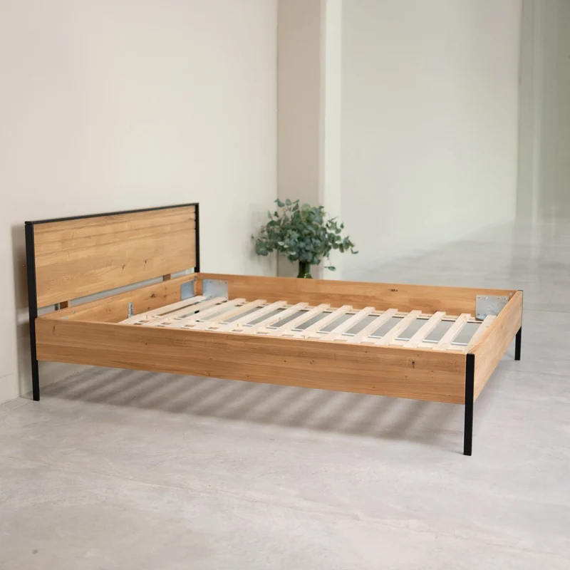 Cama de madera maciza roble Runa | NordicStory