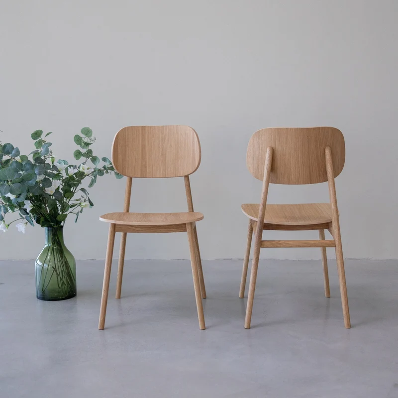 Pack de 2 o 4 Sillas de Comedor Varde, Estructura de Madera Maciza de Roble | NordicStory