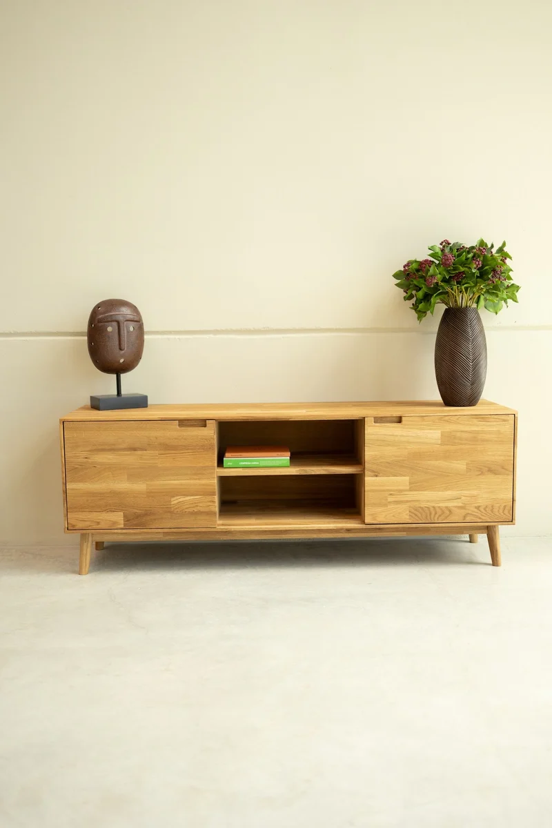 Mueble de TV de madera maciza de roble Escandi | NordicStory