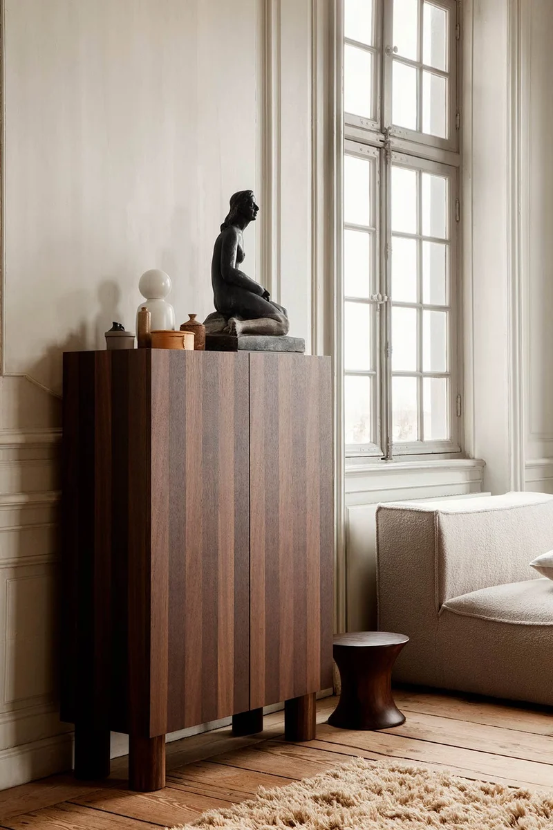 Cabinet Post - Roble Ahumado